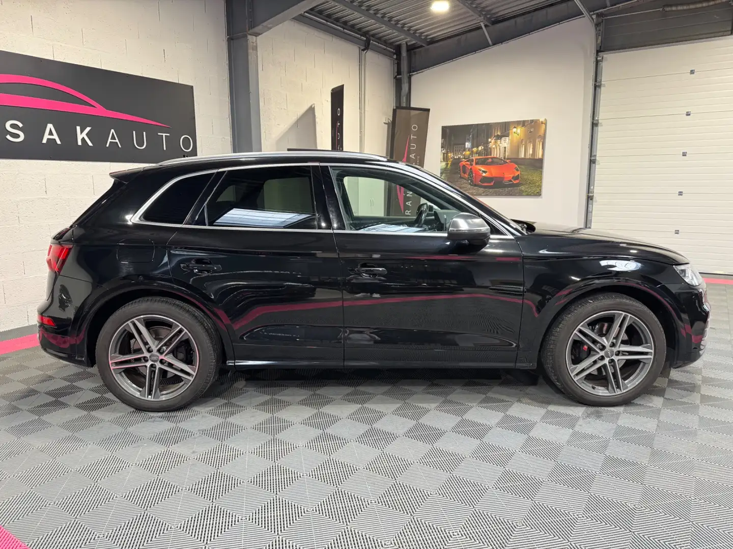 Audi SQ5 Schwarz - 2