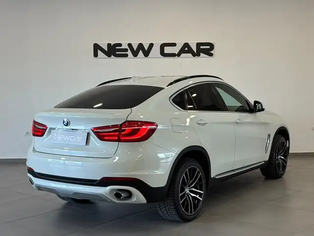 BMW X6 view 7