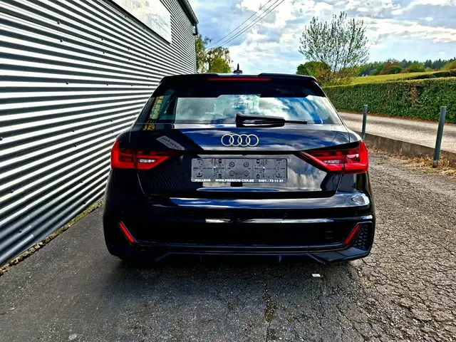 Audi A1 view 8