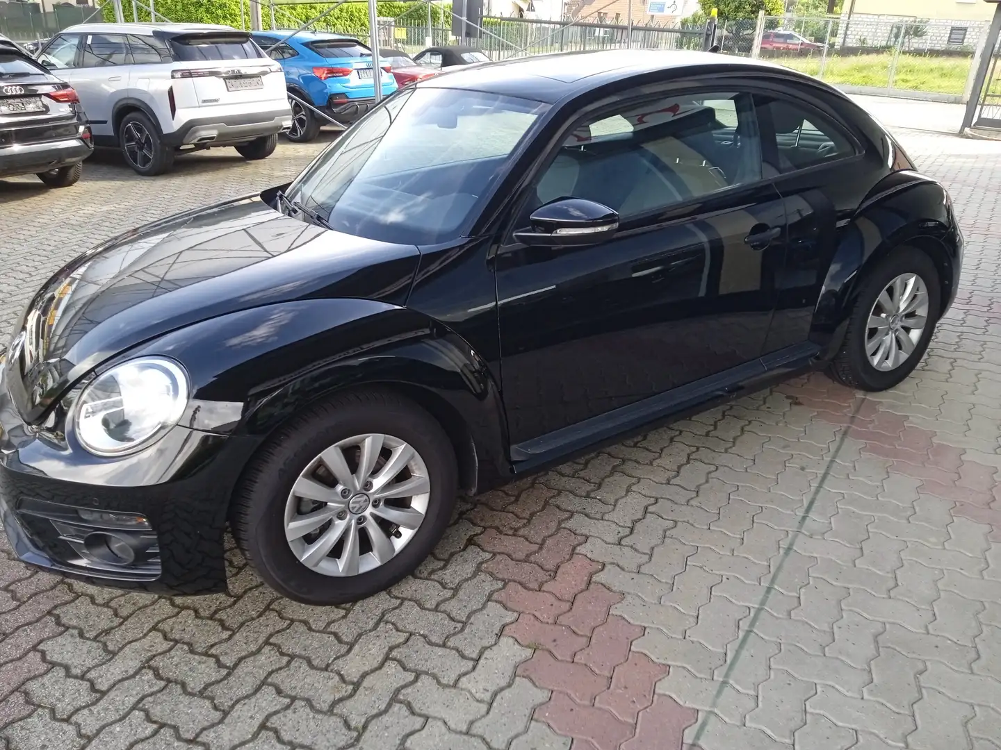 Volkswagen Maggiolino DESIGN TETTO APRIBILE SENS PARK NAVYCRUISE CONTROl Fekete - 2
