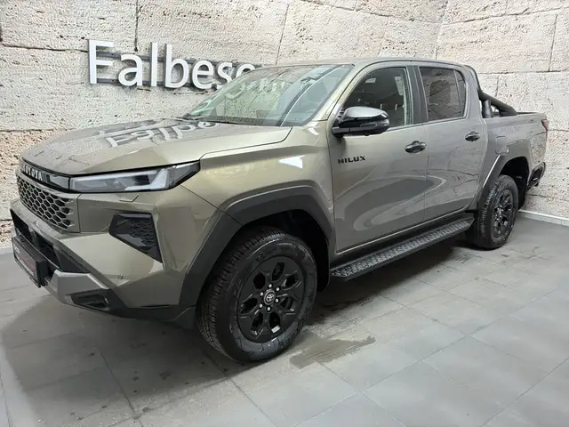 Toyota Hilux DK 2.8 D-4D MHEV 4×4 Invincible