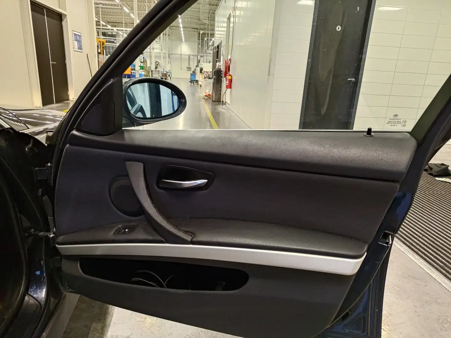 BMW 330 325i Zwart - 2