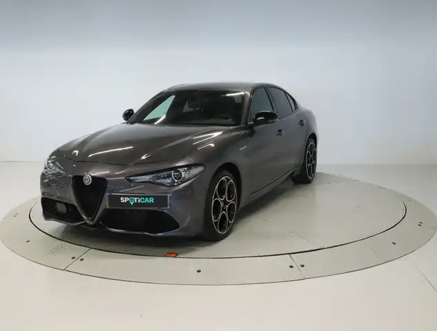 Alfa Romeo Giulia 2.2 D TURBO 154KW VELOCE AUTO 4WD 210 4P