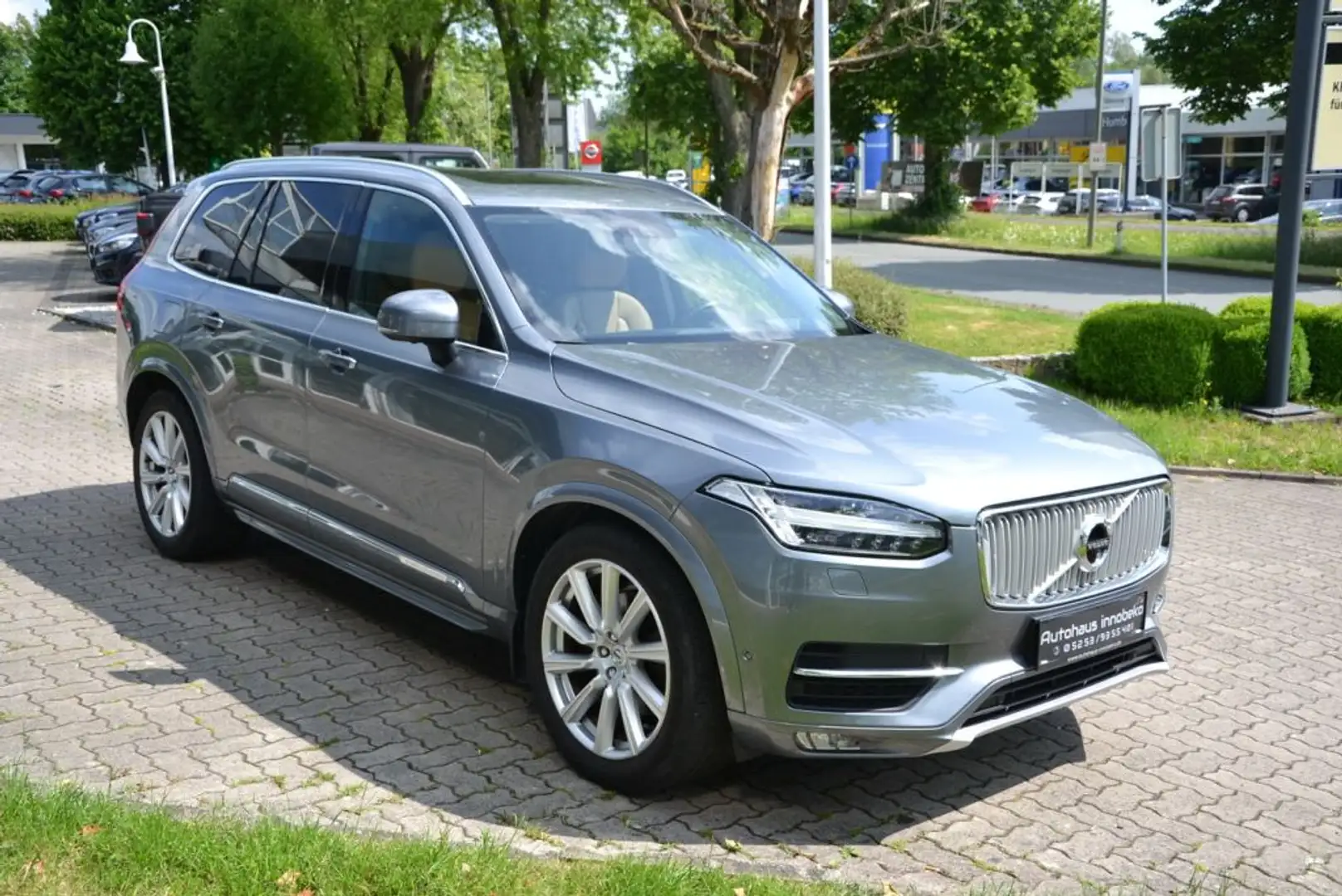 Volvo XC90 D4 Geartronic Inscription*Standh.*Navi*Pano - 2
