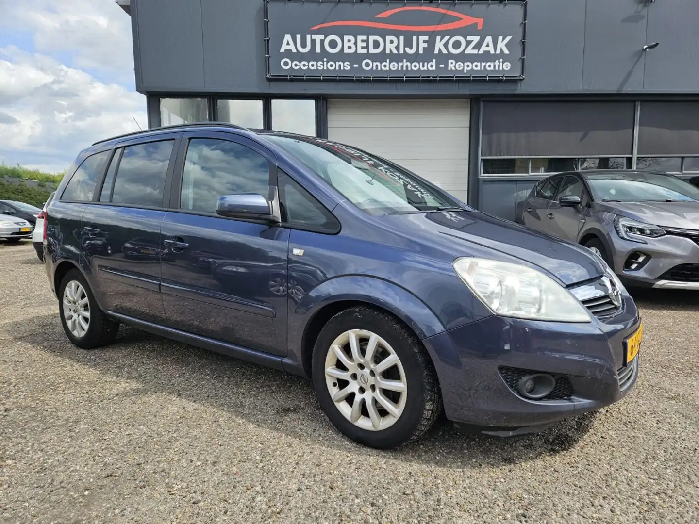 Opel Zafira 2.2 Temptation AIRCO CRUISE 7-persoon TREKHAAK Grijs - 1
