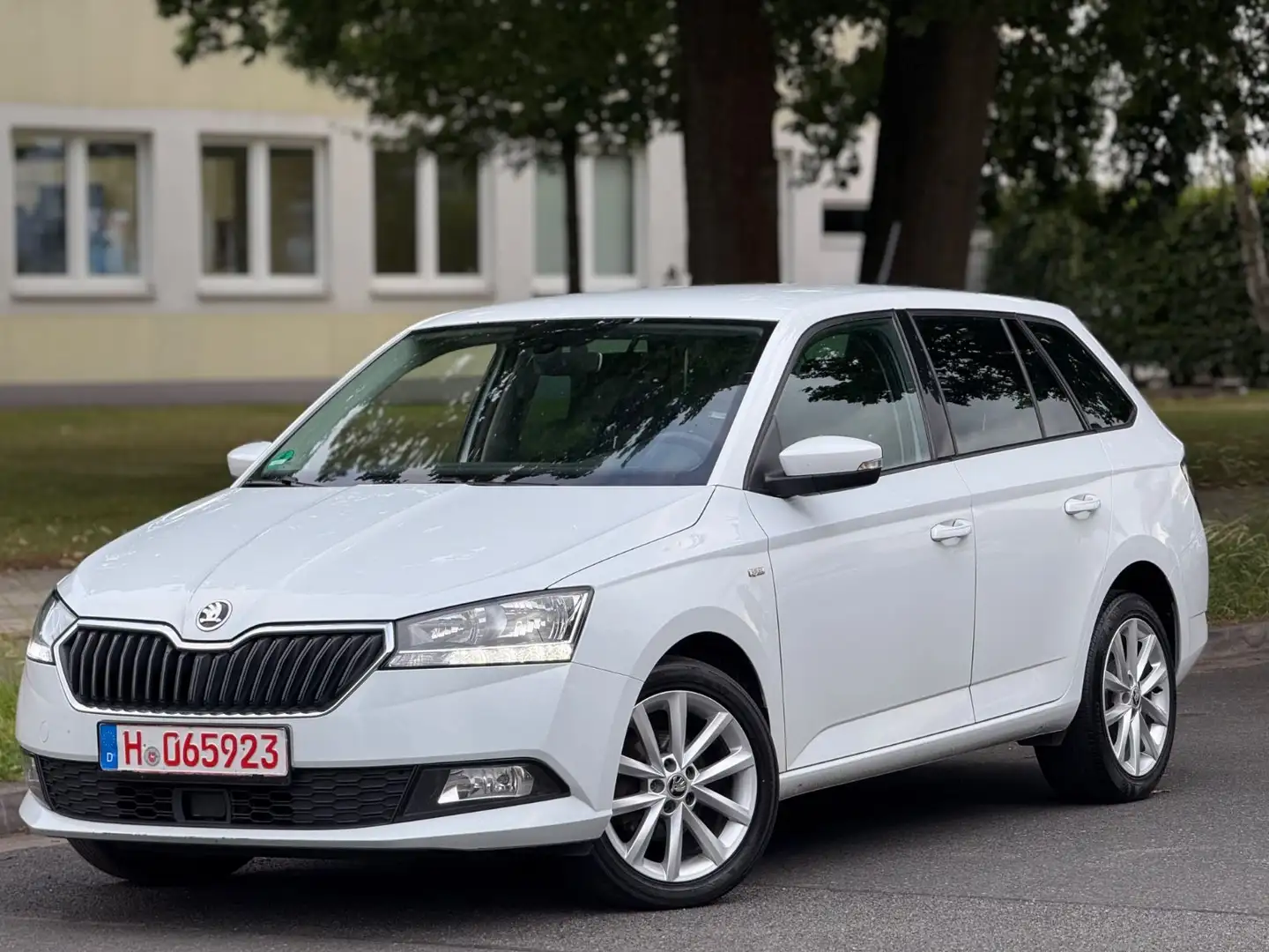 Skoda Fabia Combi Soleil 1 Hand/ACC/Kamera/Green tec Weiß - 1