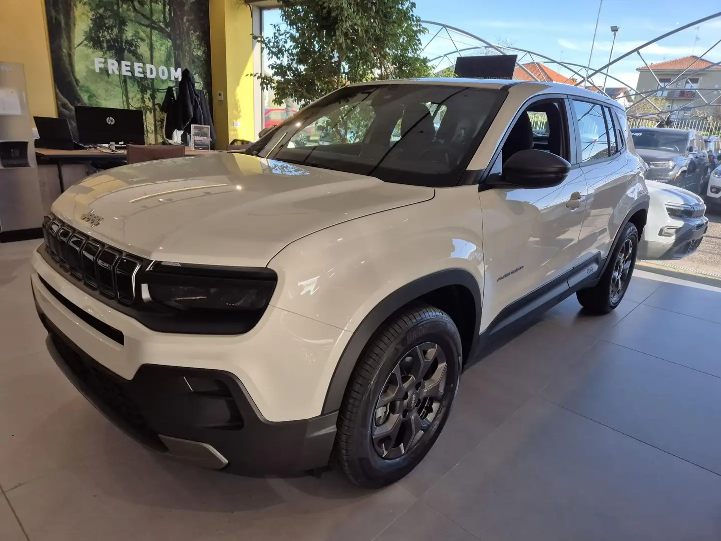 Jeep Avenger Avenger 1.2 Turbo 100 CV Longitude Bianco - 1