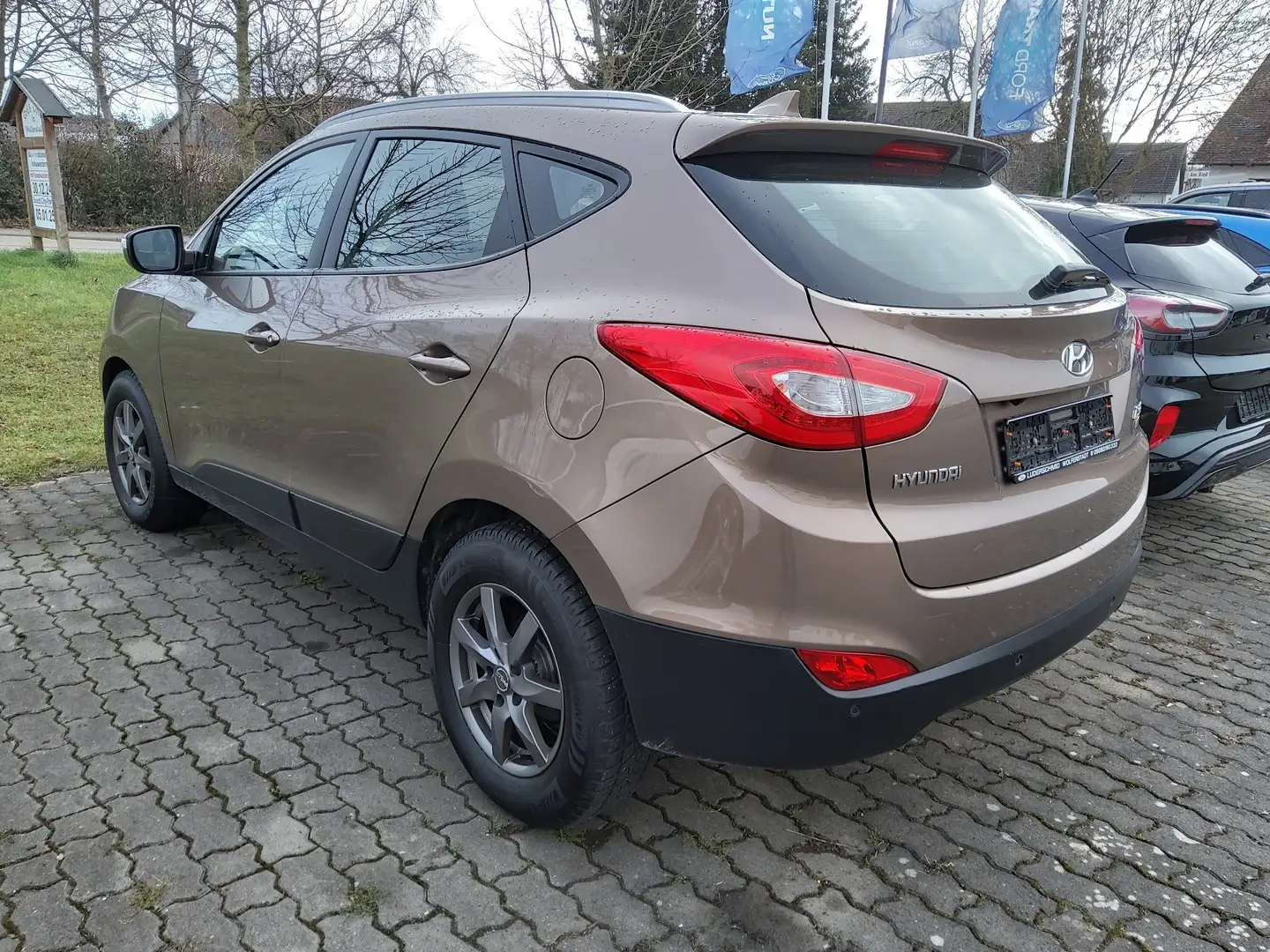 Hyundai iX35 Trend 2WD Beige - 2