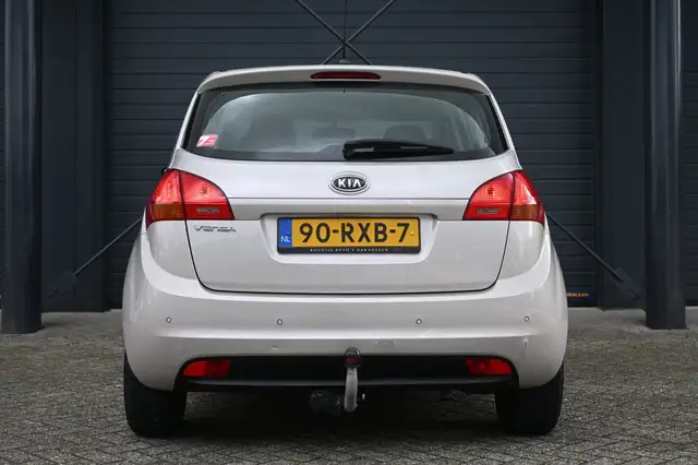 Kia Venga view 27