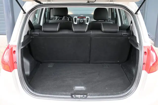 Kia Venga view 20