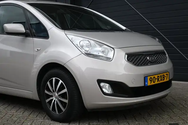 Kia Venga view 22