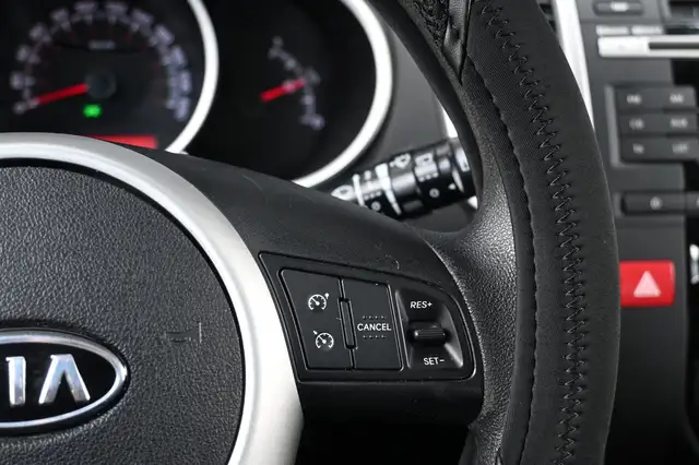Kia Venga view 15