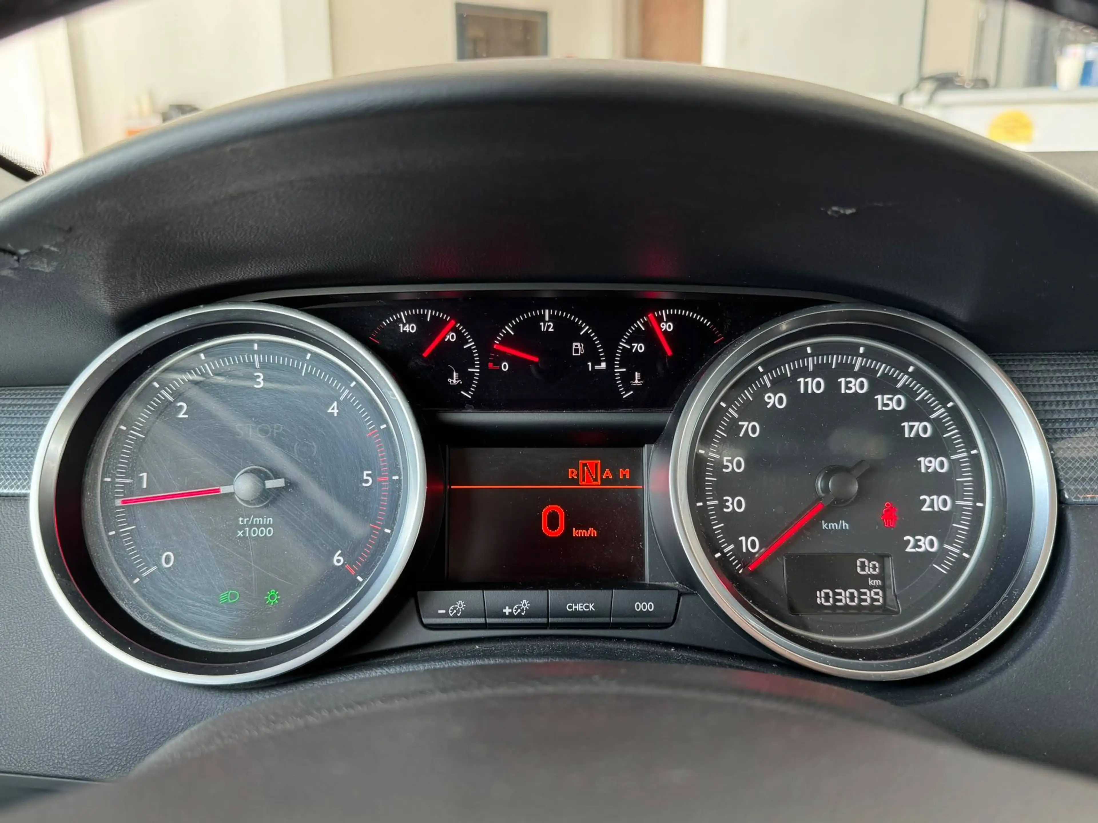 Peugeot 508 🟩1.6 DIESEL 110CV - AIRCO - CRUISE - CAPTEUR DE STATIONEMENT — photo 9