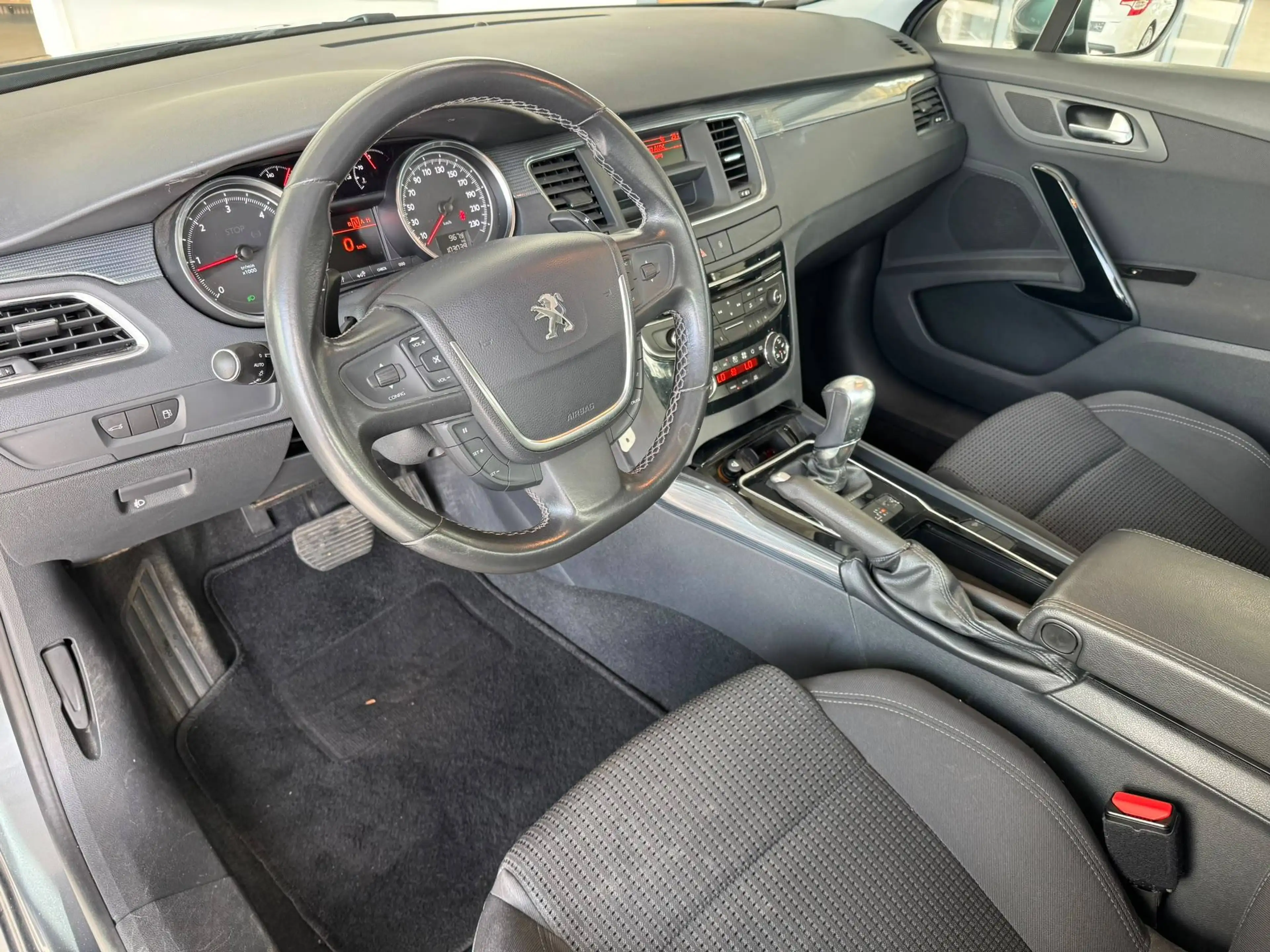 Peugeot 508 🟩1.6 DIESEL 110CV - AIRCO - CRUISE - CAPTEUR DE STATIONEMENT — photo 6