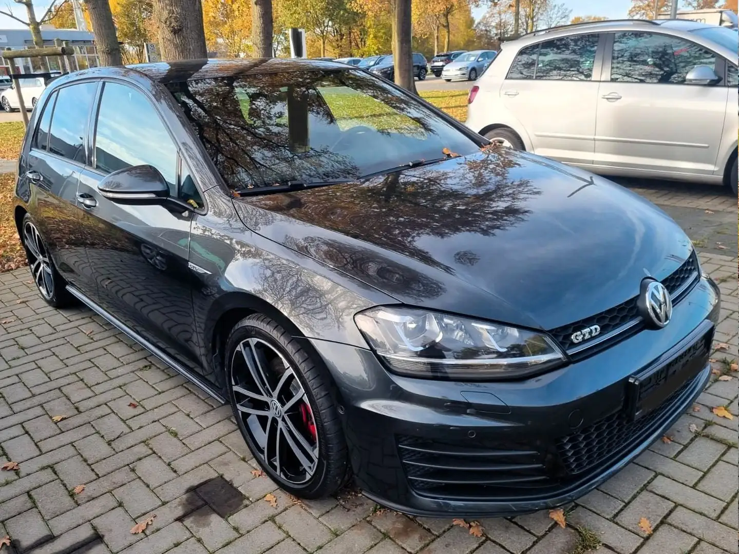 Volkswagen Golf VII DSG GTD*Sport&Sound-Paket*StandHz*R.Kam Grau - 1