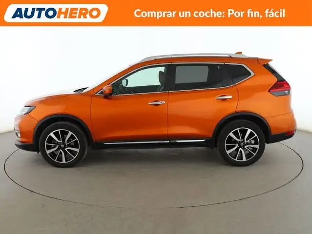 Nissan X-Trail view 3