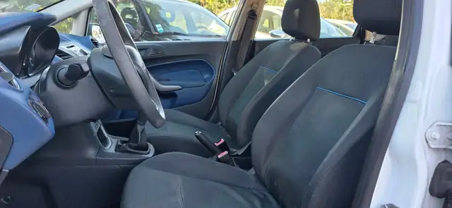 Ford Fiesta view 3