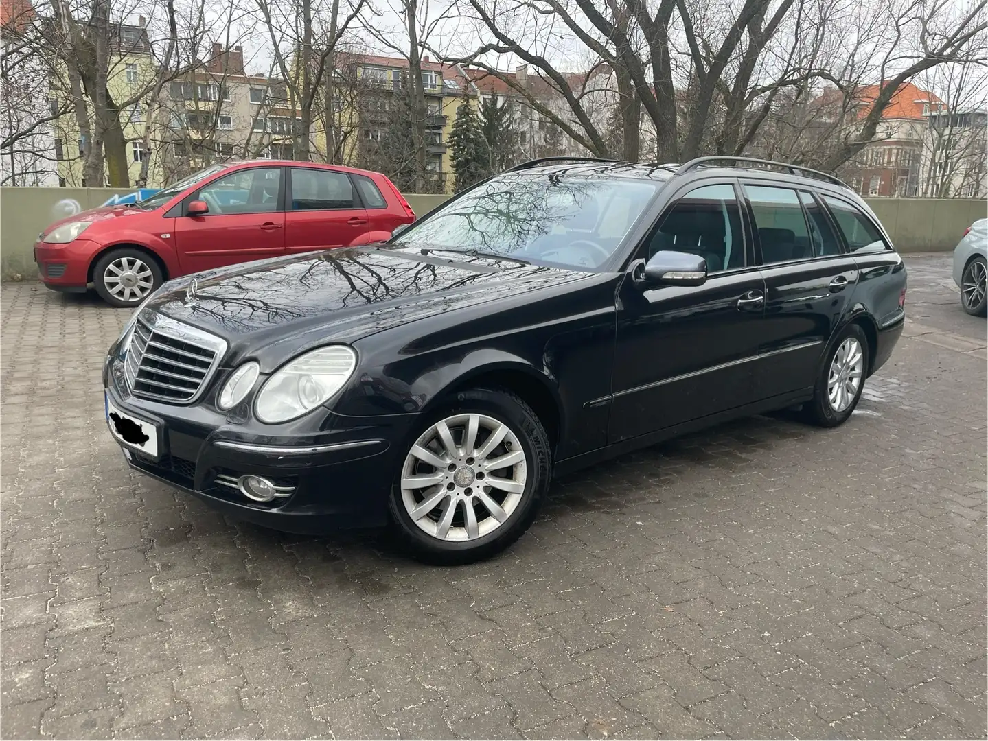 Mercedes-Benz E 220 E-Klasse+T-Modell+Diesel+T+CDI+Avantgarde+DPF Schwarz - 1