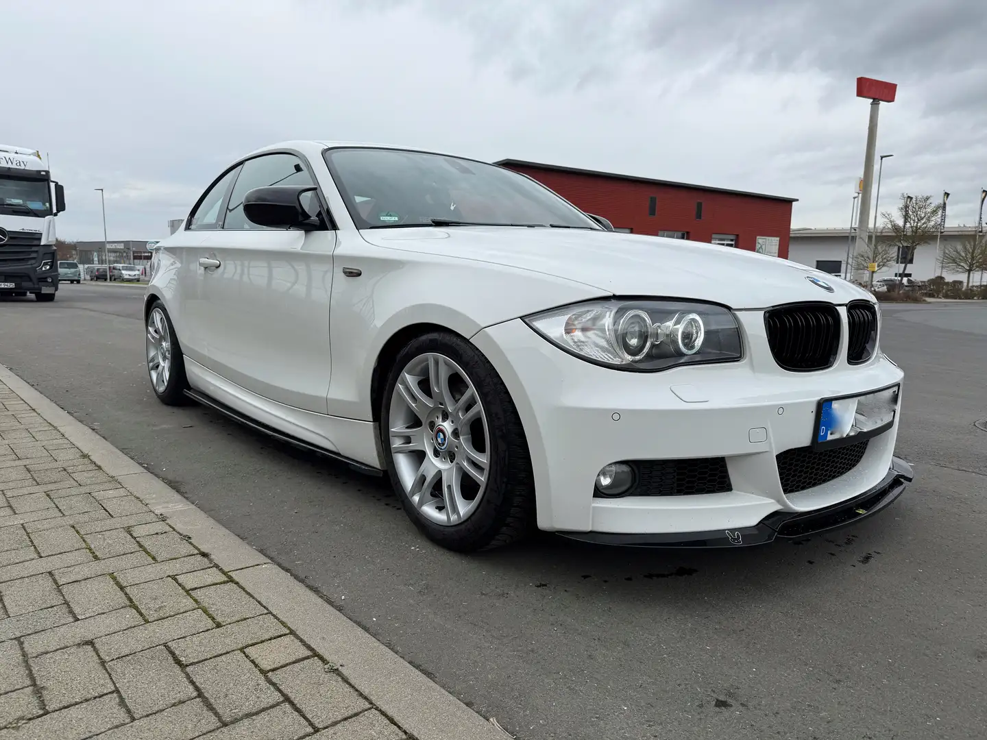 BMW 125 125i Coupe - 1