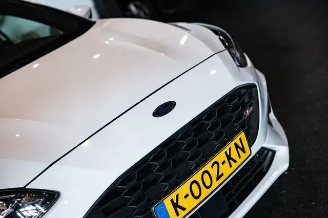 Ford Focus view 16