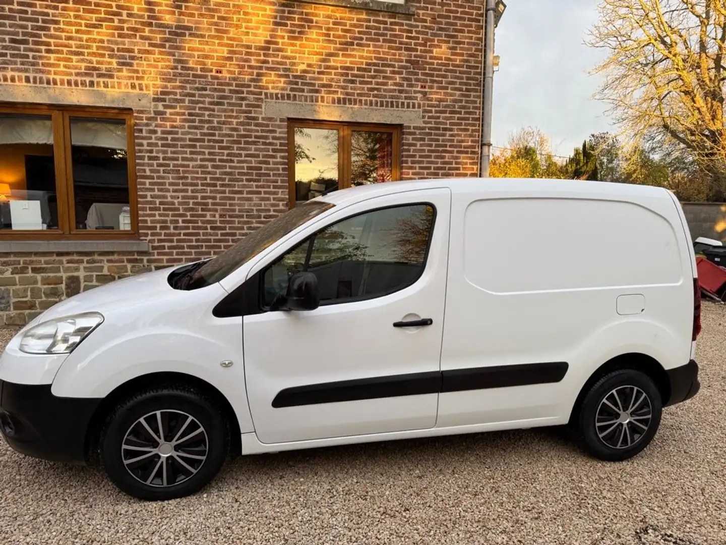 Peugeot Partner Partner UTILITAIRE 2 PLACES EURO 5 GARANTIE 1AN Weiß - 2