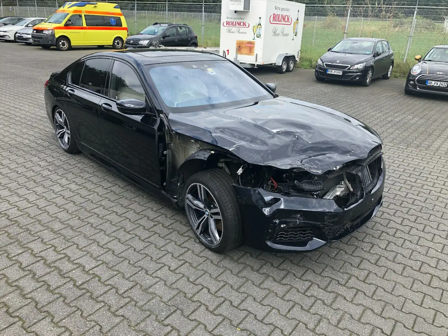 BMW 750 Baureihe Lim 750 i xDrive Černá - 2