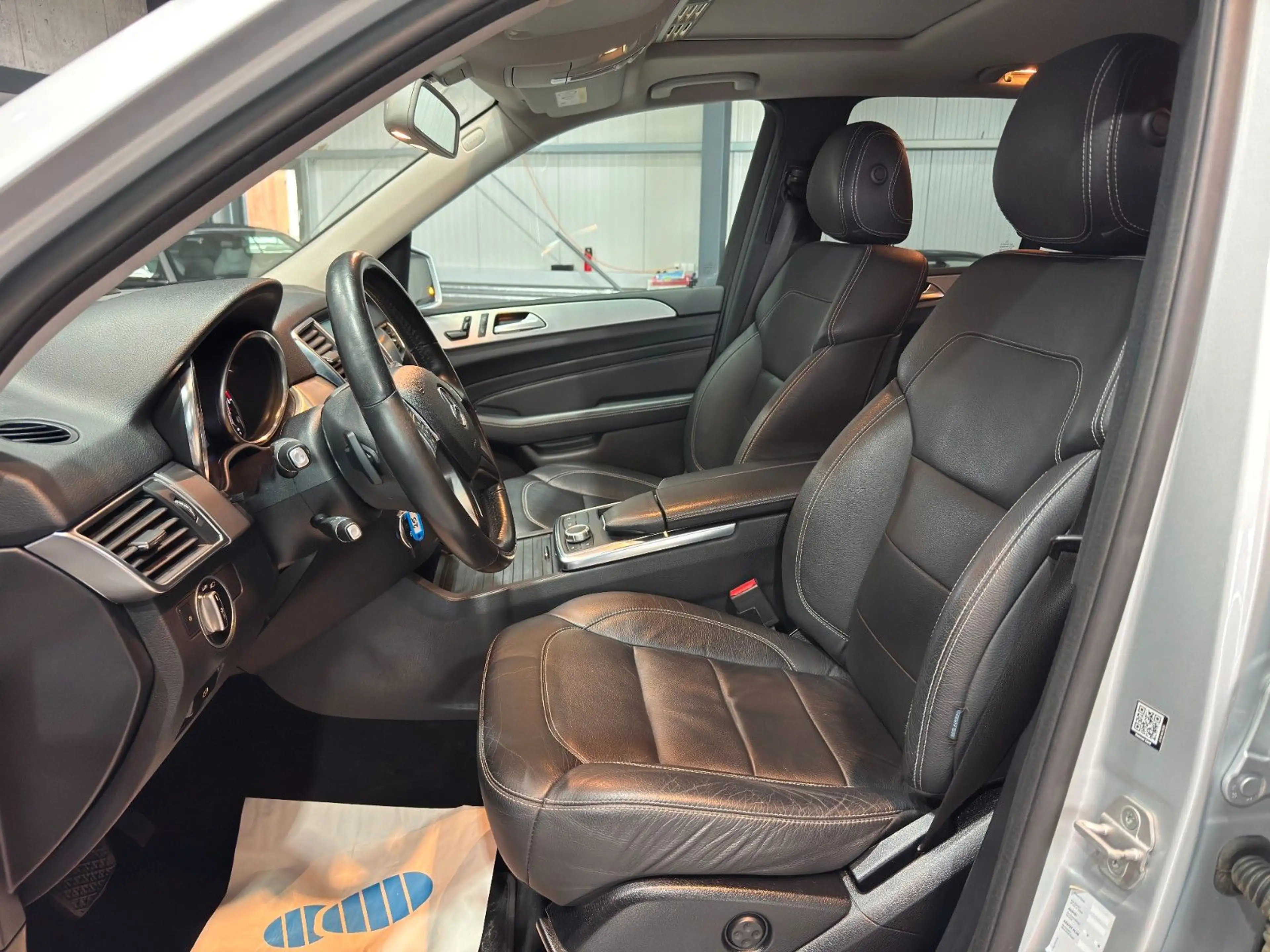 Mercedes-Benz ML 350 /BlueTec/PANO/LED/360*/AHK/LEDER/AMG — photo 8
