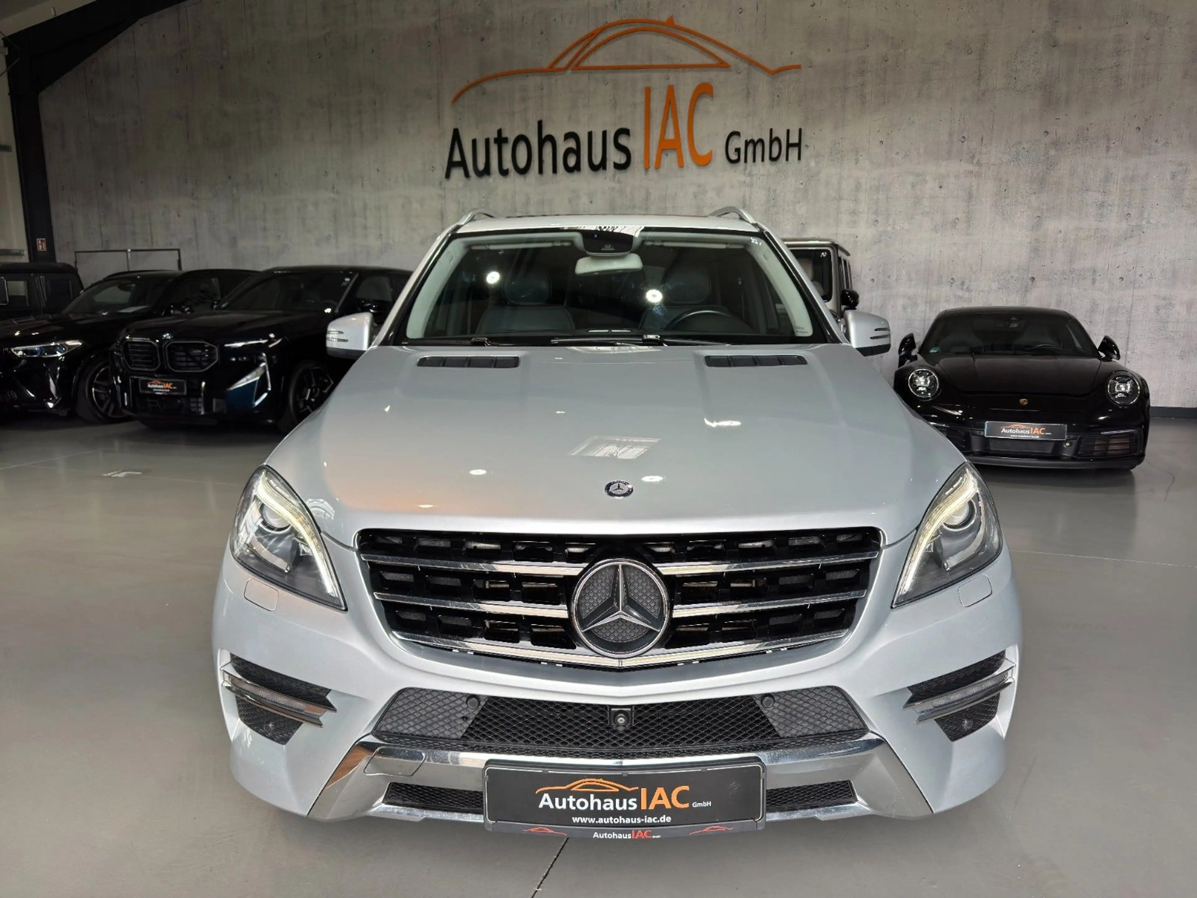 Mercedes-Benz ML 350 /BlueTec/PANO/LED/360*/AHK/LEDER/AMG — photo 3