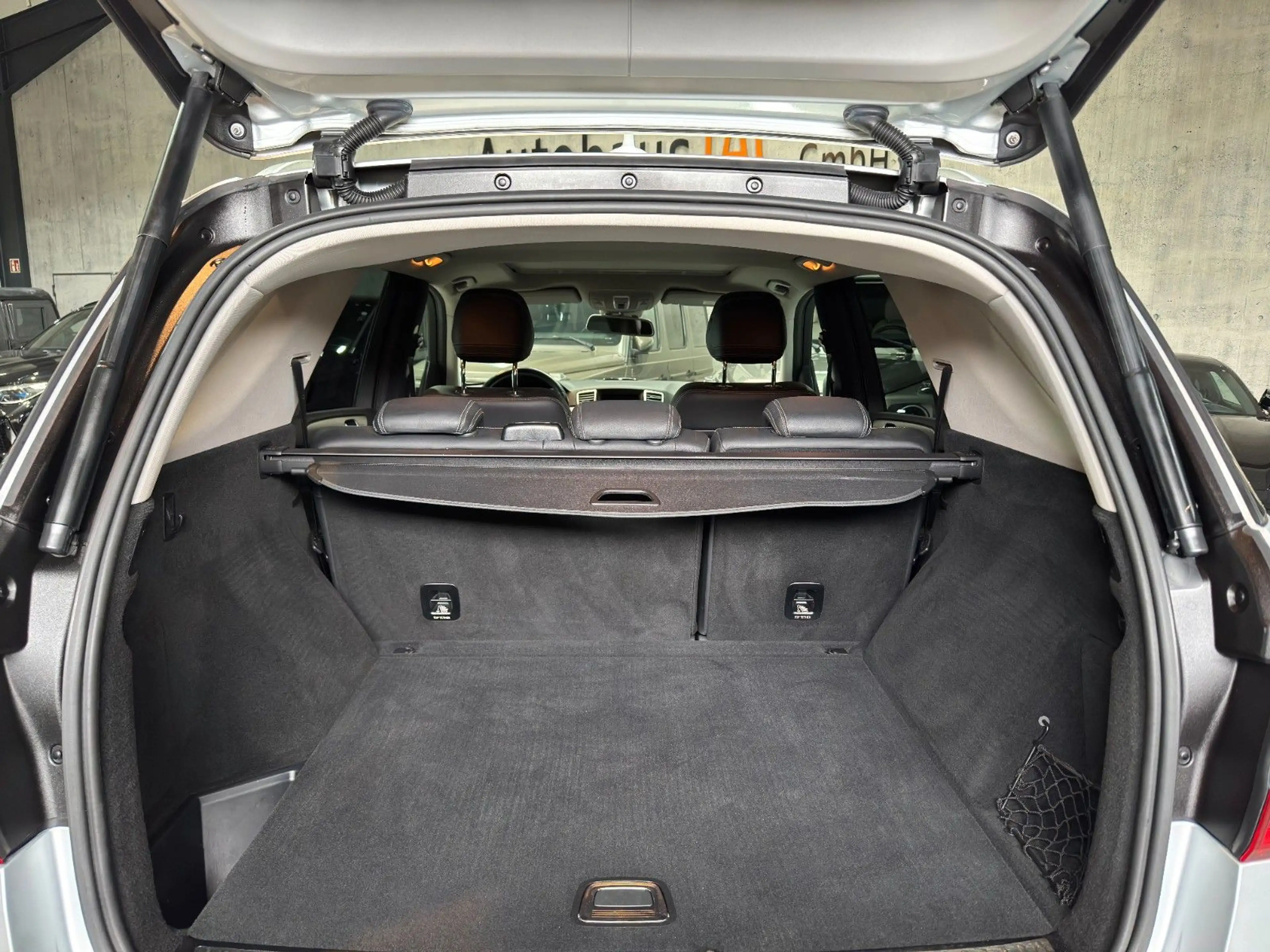 Mercedes-Benz ML 350 /BlueTec/PANO/LED/360*/AHK/LEDER/AMG — photo 5