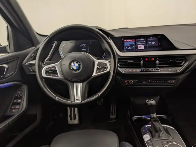 BMW 1 Series view 7