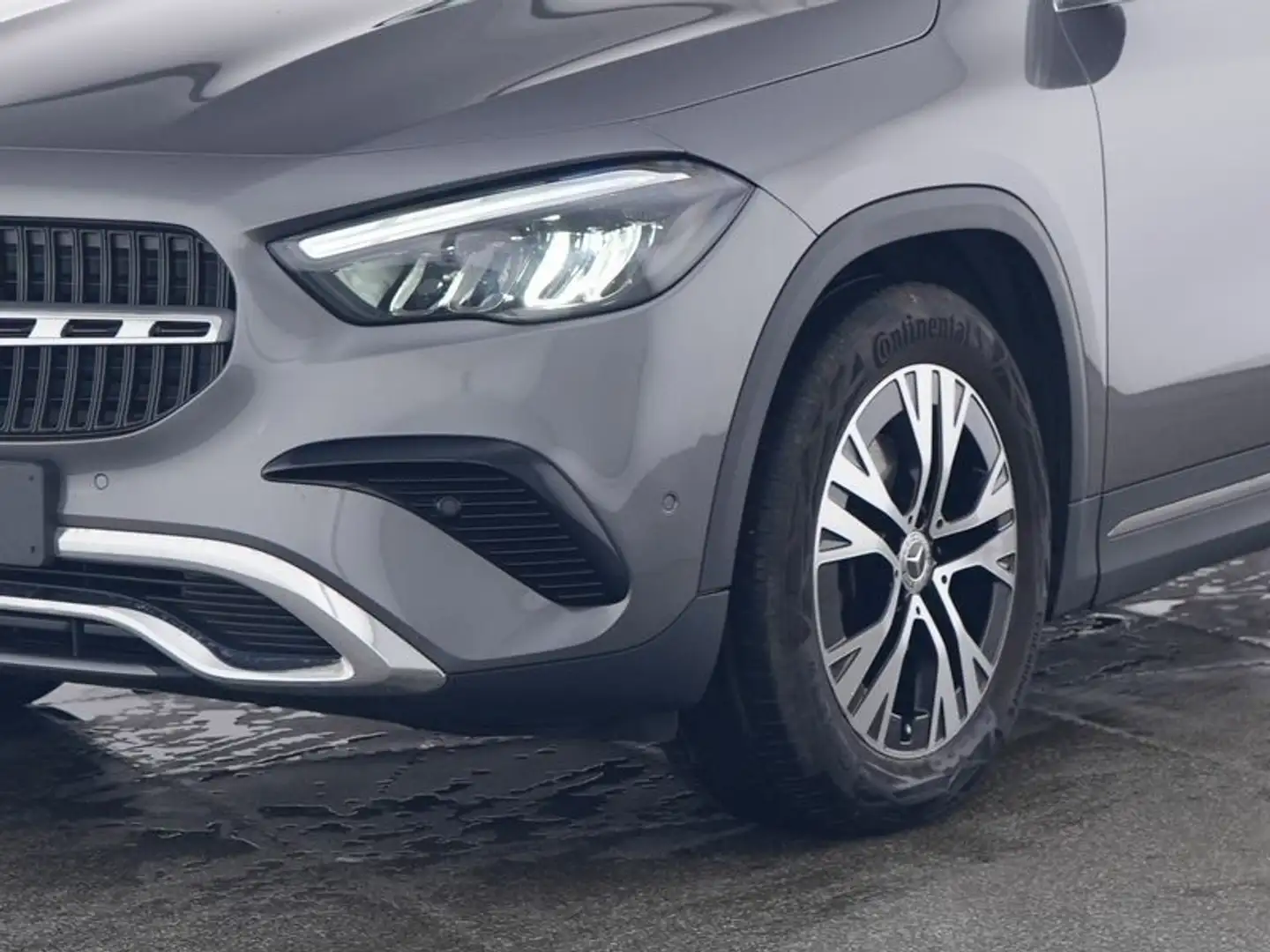 Mercedes-Benz GLA 180 d Progressive-Line-Advanced/AHK/Kamera Grau - 2