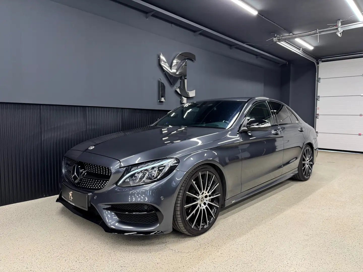 Mercedes-Benz C 220 C 220`AMG-LINE`LED`LEDER`NAVI`STERNHI`TOTWINK`HUD Grau - 1