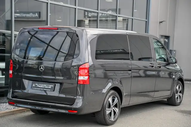Mercedes-Benz Vito view 4