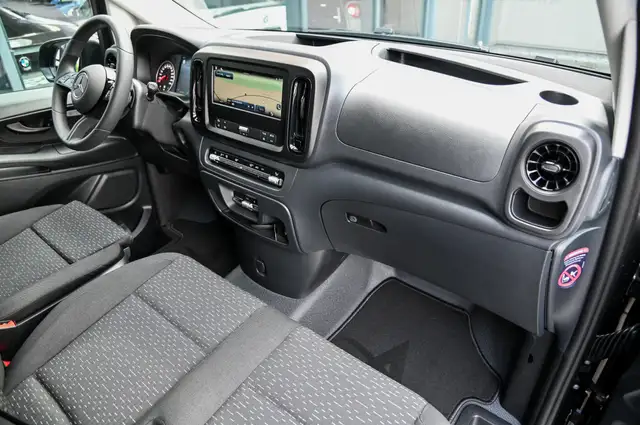 Mercedes-Benz Vito view 14