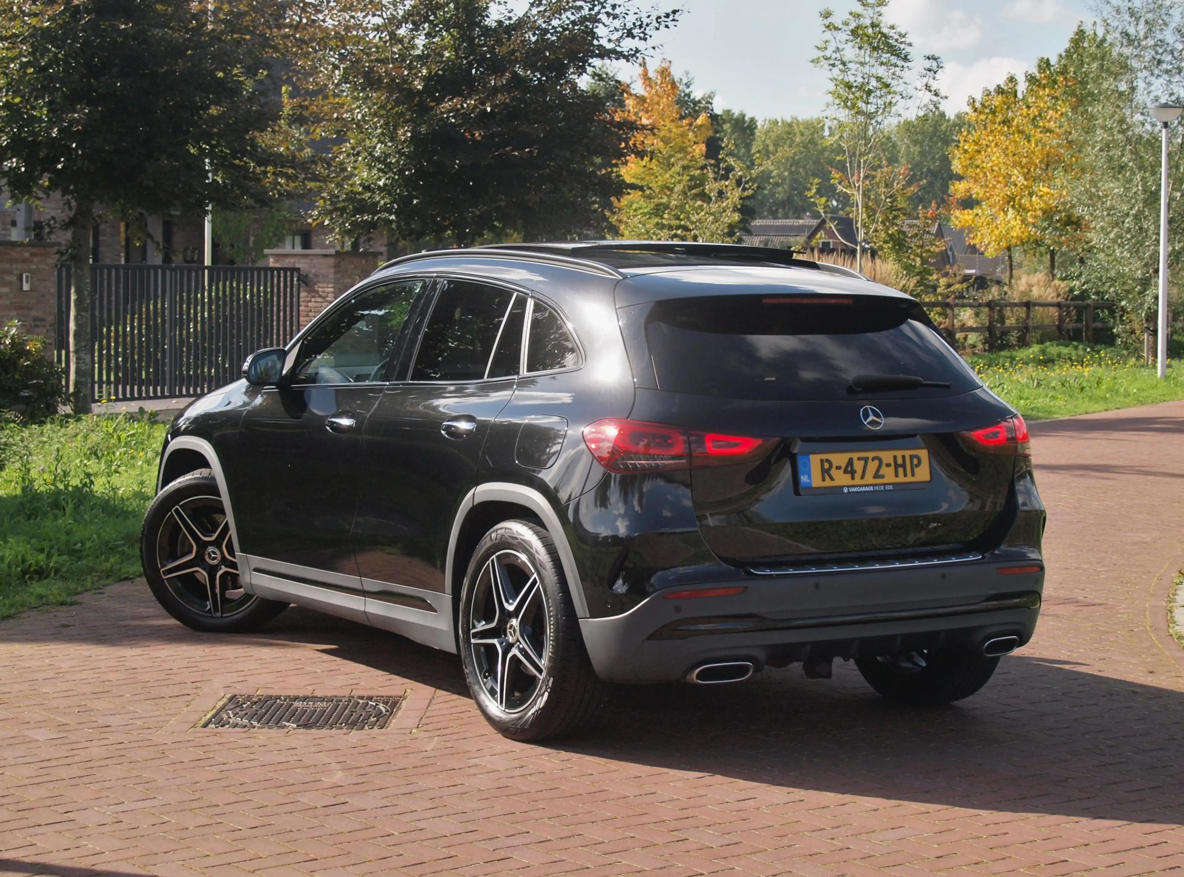 Mercedes-Benz GLA 180 AMG Line | Panoramadak | Camera | Trekhaak | Sfeer — photo 3