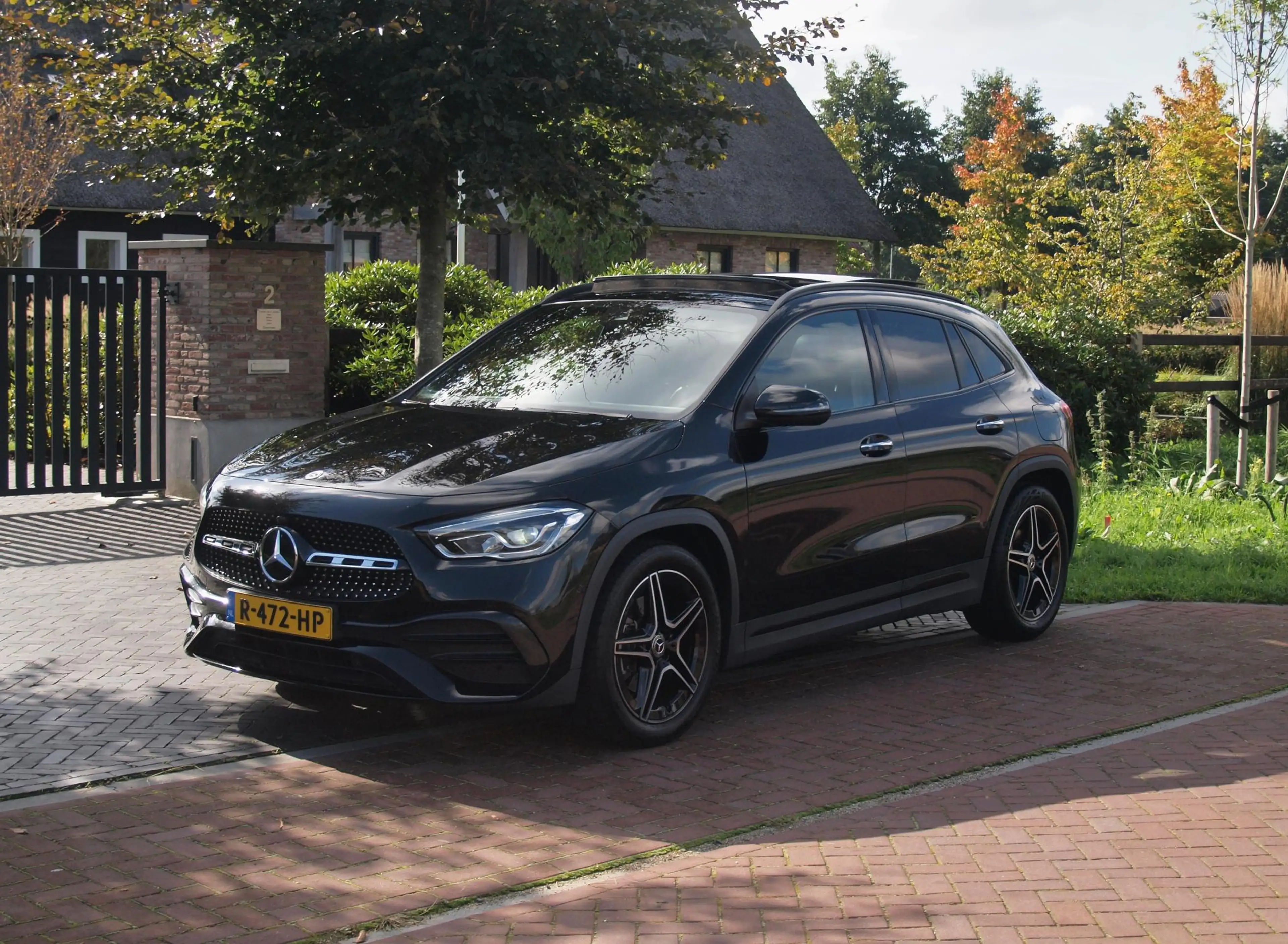 Mercedes-Benz GLA 180 AMG Line | Panoramadak | Camera | Trekhaak | Sfeer — photo 6