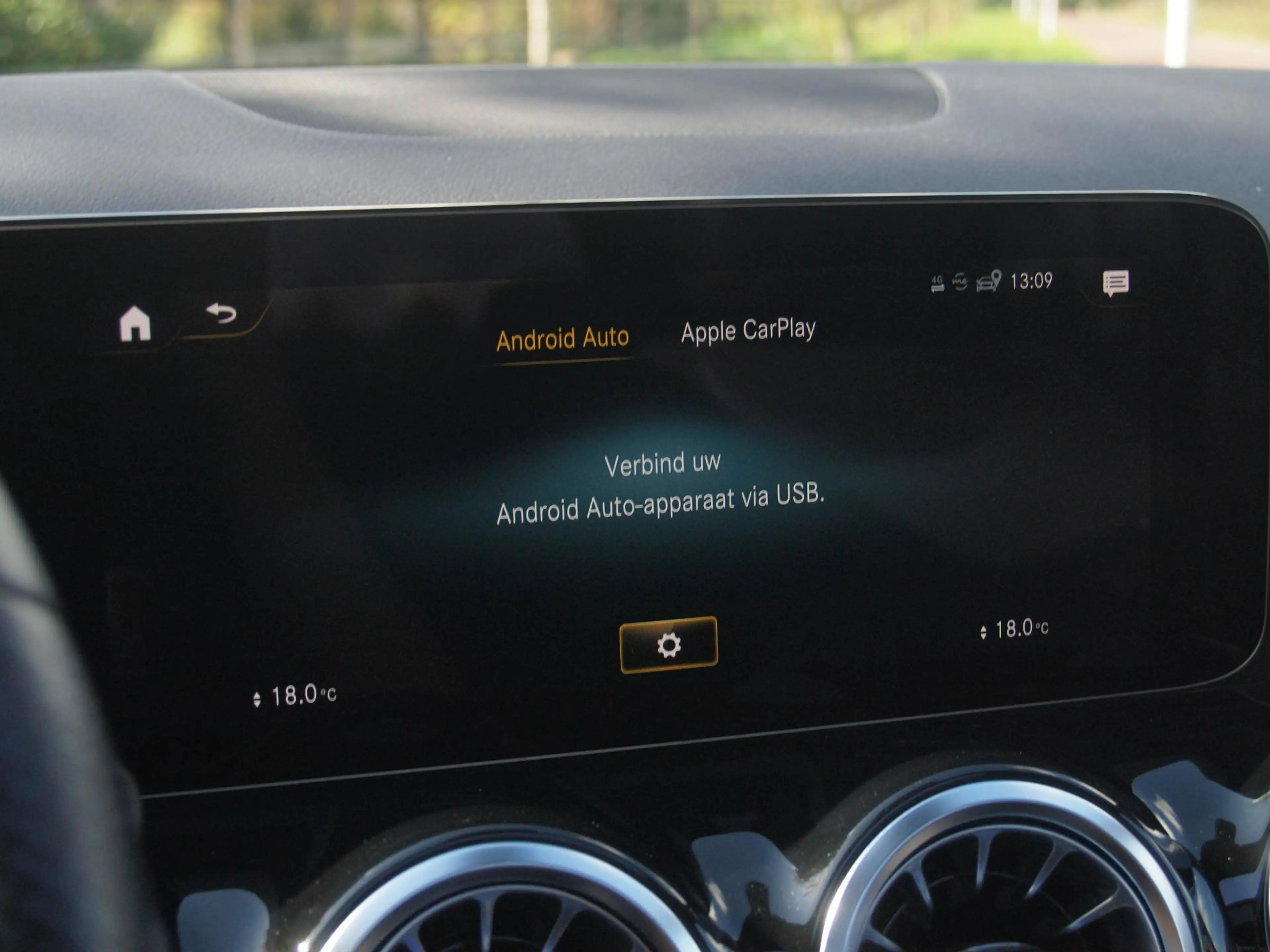 Mercedes-Benz GLA 180 AMG Line | Panoramadak | Camera | Trekhaak | Sfeer — photo 24