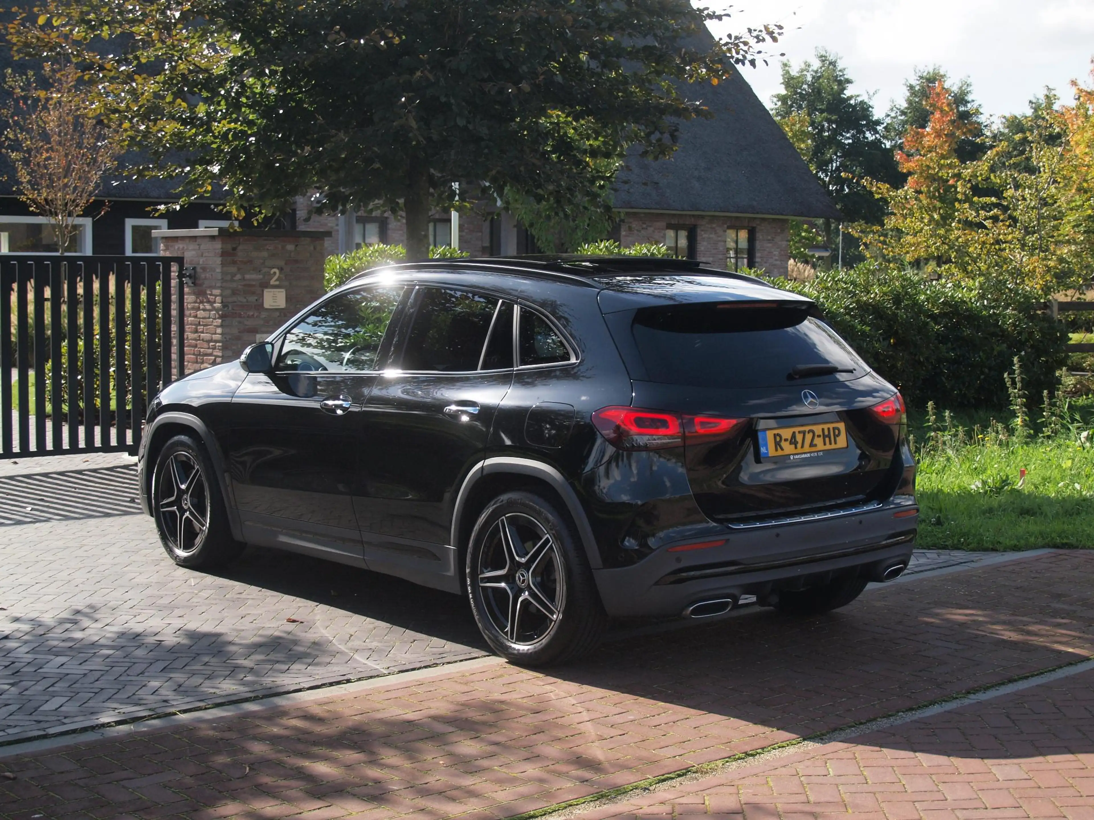 Mercedes-Benz GLA 180 AMG Line | Panoramadak | Camera | Trekhaak | Sfeer — photo 8