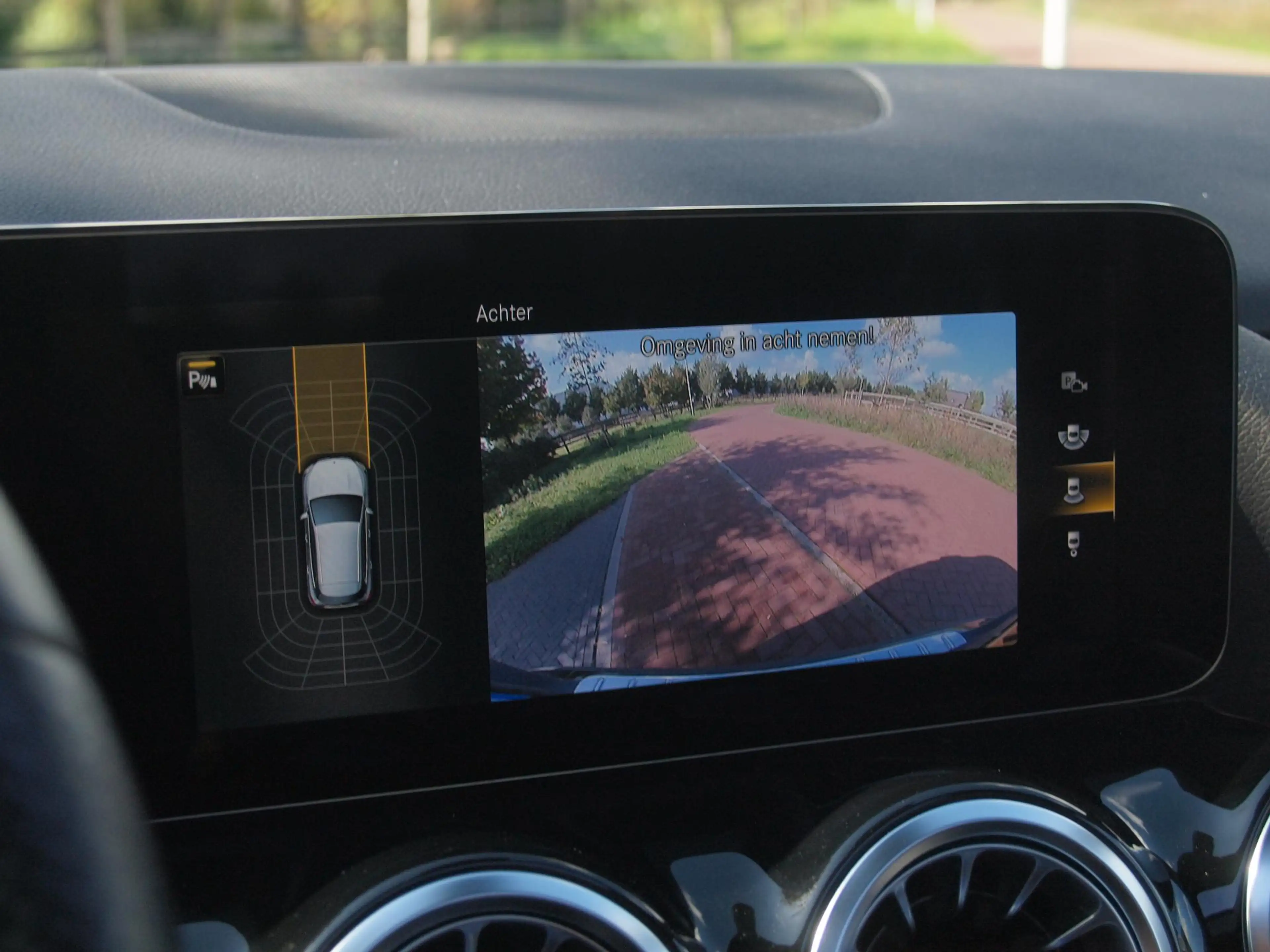 Mercedes-Benz GLA 180 AMG Line | Panoramadak | Camera | Trekhaak | Sfeer — photo 25
