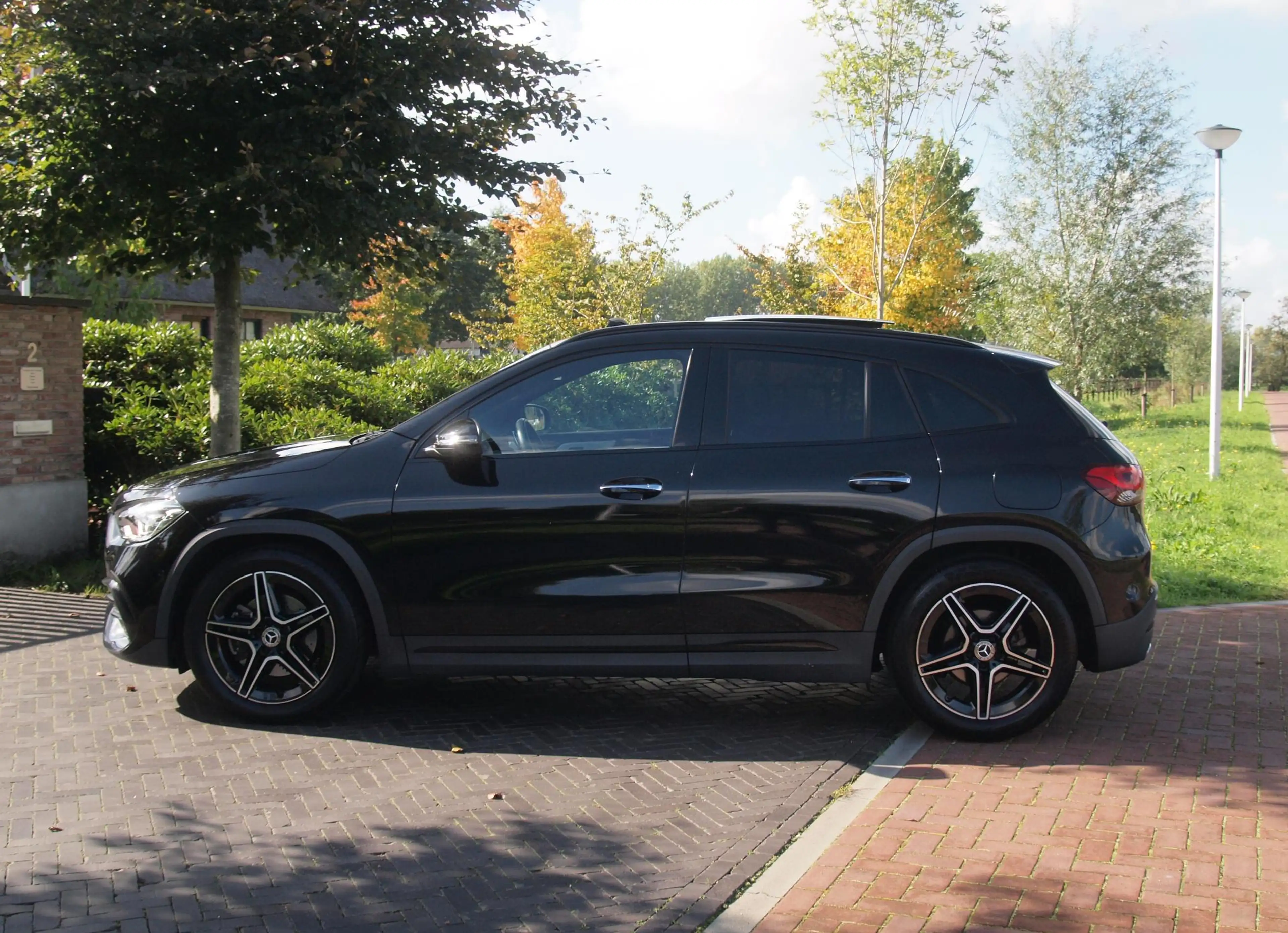 Mercedes-Benz GLA 180 AMG Line | Panoramadak | Camera | Trekhaak | Sfeer — photo 7