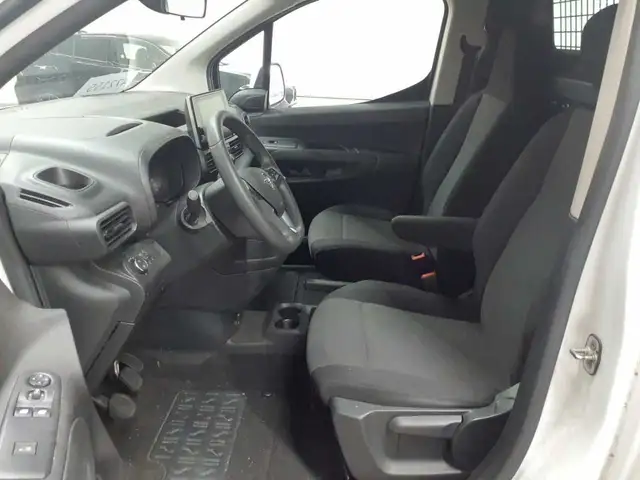 Opel Combo view 8