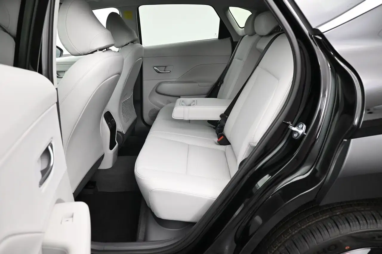 Hyundai KONA photo Hyundai KONA