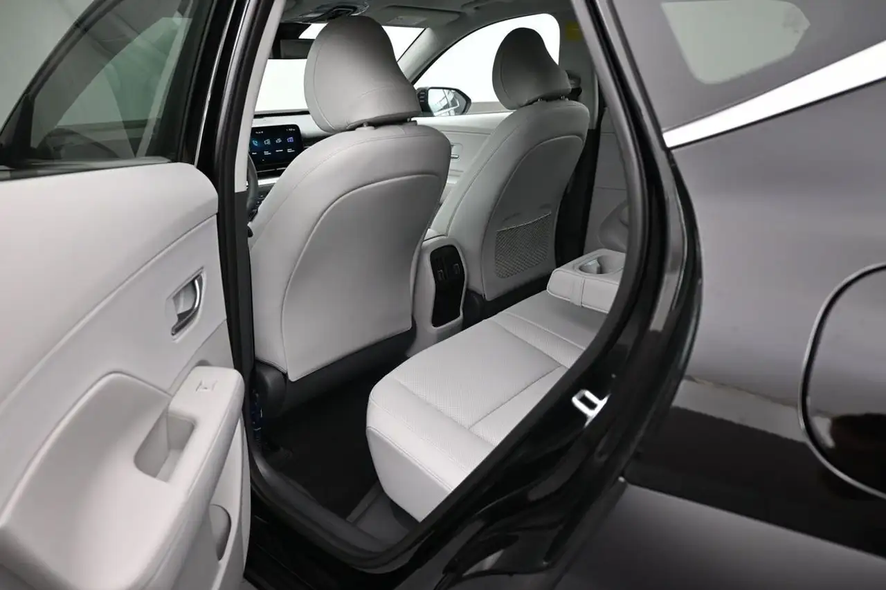 Hyundai KONA photo Hyundai KONA
