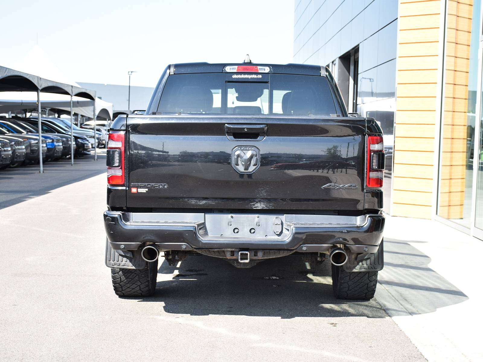 2021 RAM 1500 Cooled Seats | Pano Roof | Nav | Apple CarPlay — снимка 1
