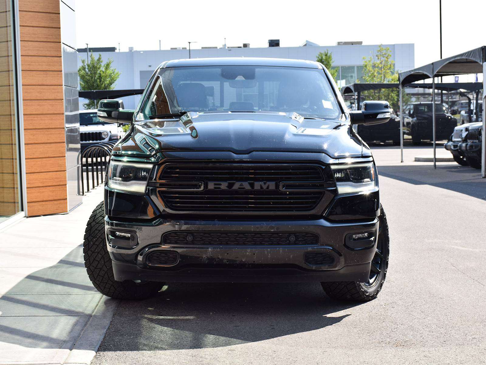 2021 RAM 1500 Cooled Seats | Pano Roof | Nav | Apple CarPlay — снимка 1