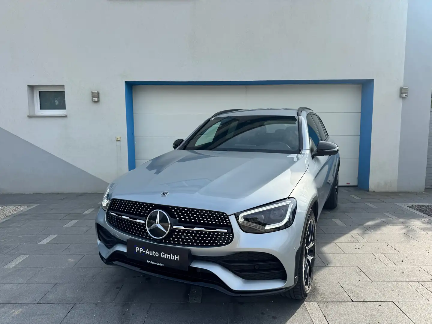 Mercedes-Benz GLC 220 GLC 220 d 4Matic AMG Grau - 2