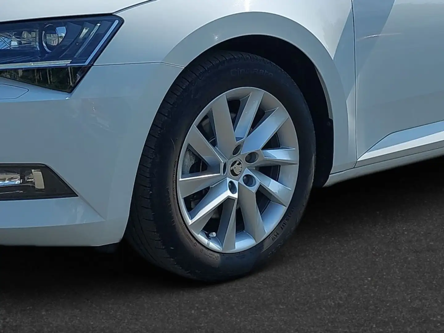 Skoda Superb 1.5 TSI ACT Style Wit - 2