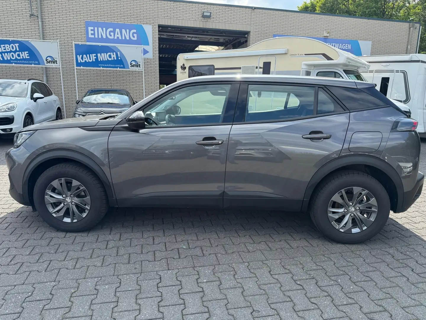 Peugeot 2008 2008 Active Pack 1.2 PT LED/ Navi/ AHK/ Kamera Gris - 2