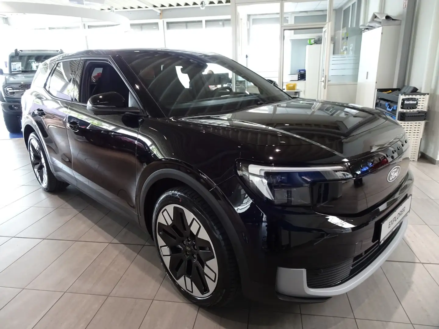 Ford Explorer BEV AWD NAV*B&O*LED-MATRIX Schwarz - 2