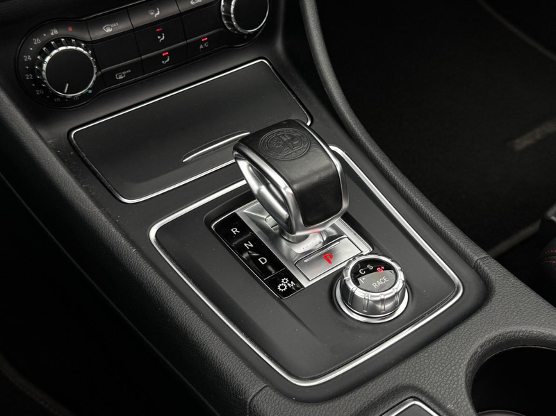 Mercedes-Benz CLA 45 AMG 4MATIC|Pano|Performance|19"|381PK — photo 12